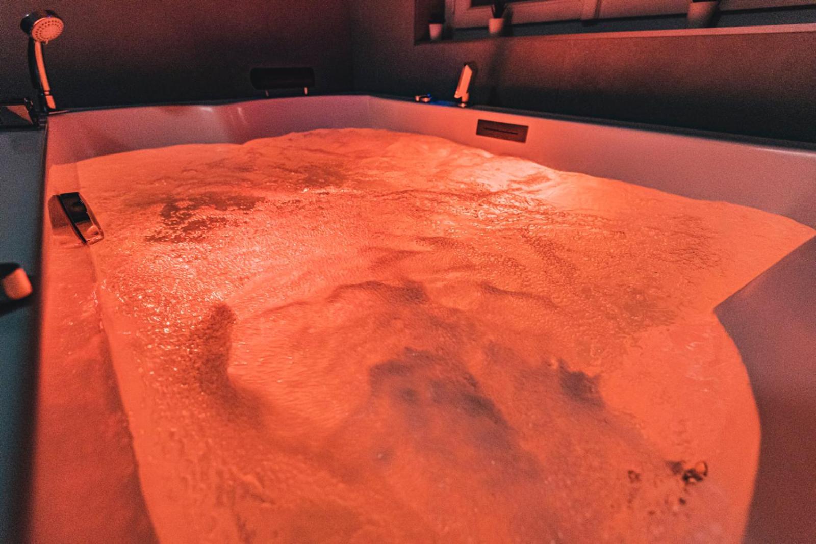 Mv Suite & Spa Реймс Экстерьер фото